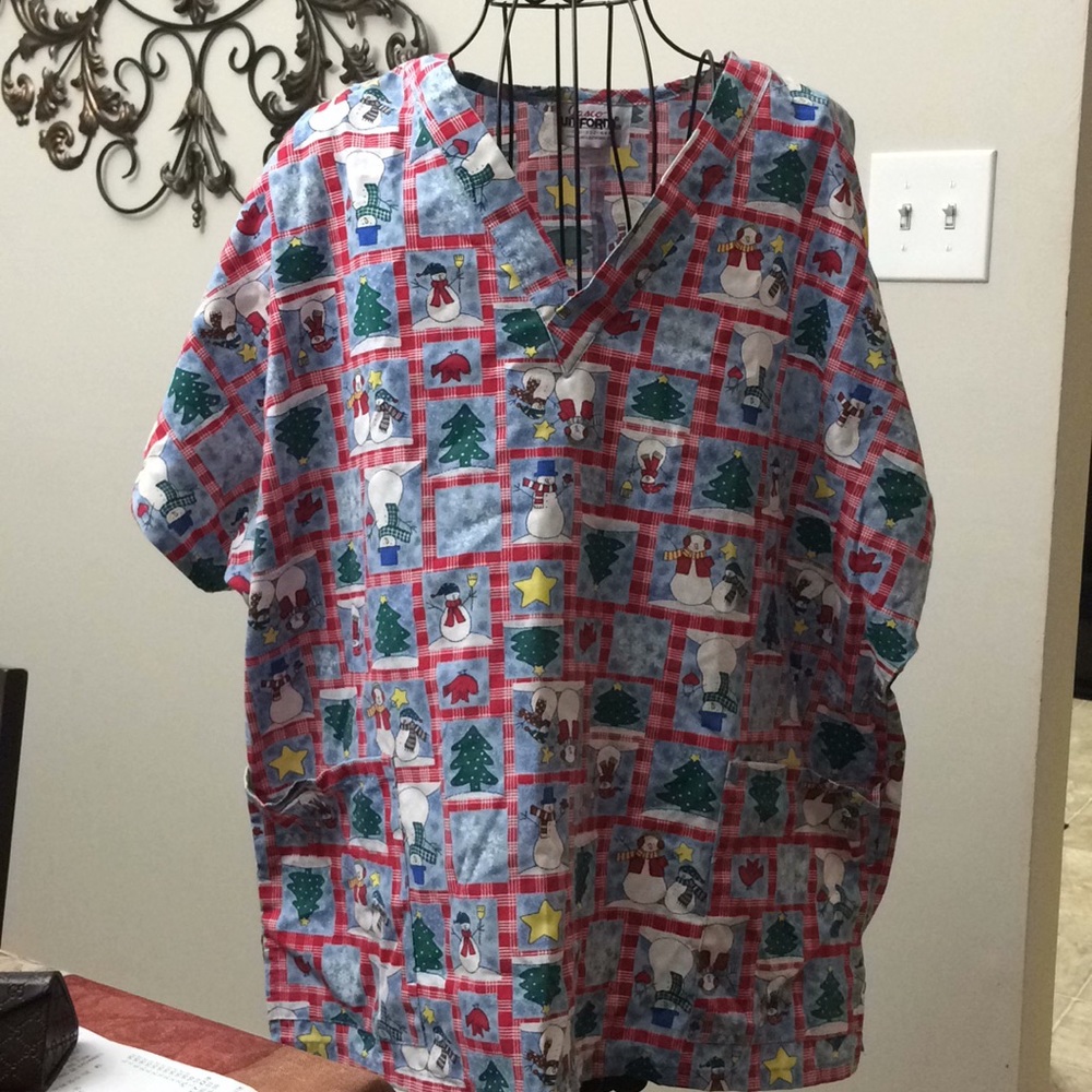Jasco uniforms scrub top winter snowman xmas tree